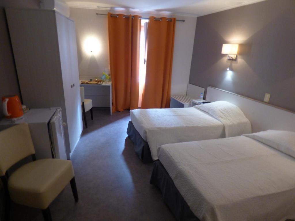 Hotel Du Centre Пиерлат Екстериор снимка
